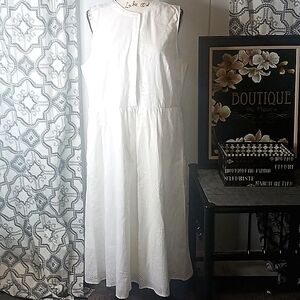 NWTs Crawford and Barrow White Eyelet Dress Sz L